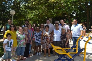 Prefeitura inaugura a primeira academia ao ar livre da Vila Santa Rosa