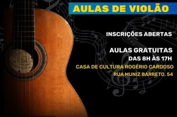 PREFEITURA OFERECE AULAS GRATUITAS DE VIOLÃO