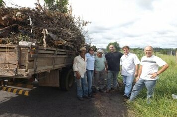 Programa Mococa Bem Cuidada com Mutirão de Limpeza na Cohab II