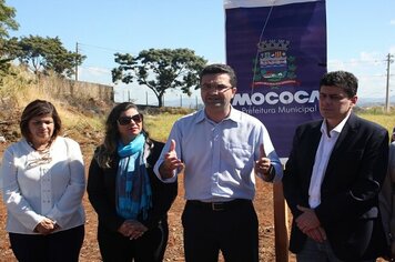 Prefeitura inaugura “Pedra Fundamental” de duas creches proinfância em Mococa