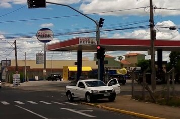 SINALIZAÇÃO DE TRÂNSITO >> 



Depois de quase dois meses desligados, os semáforos do cruzamento da Rua Nicolau Paione com a Rua Eliza Maia Norte na COHAB 2, voltaram a funcionar.



O Departamento de Trânsito está realizando manutenção nos semáfo