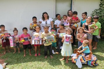 Campanha Natal Solidário entrega mais de 600 brinquedos para as crianças em Mococa