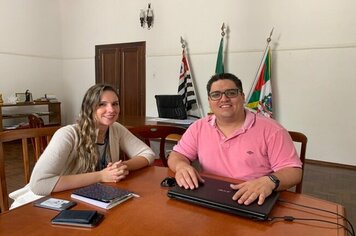 Diretor de Gestão Empresarial e Comercial se reúne com Consultora do CIEE (Centro de Integração Empresa-Escola), Fernanda Dringoli Bruno, para falar sobre uma novidade – o projeto “Aprendiz Legal”