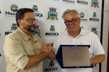 PREFEITO EDUARDO BARISON RECEBE ADMINISTRADOR DA EMPRESA EVOLUTA NO GABINETE MUNICIPAL