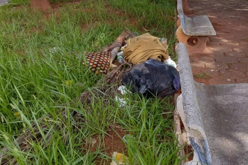 LIMPEZA URBANA EM DIVERSOS PONTOS DA CIDADE