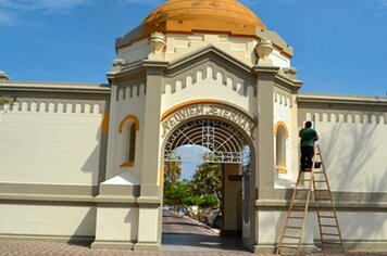 Cemitério Municipal de Mococa passa por reparos para o Dia de Finados