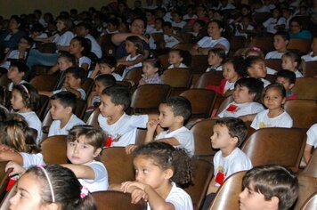 Prefeitura realiza atrações culturais em comemoração à Semana da Criança