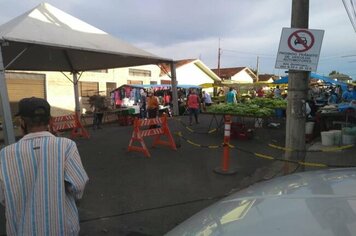 FISCALIZAÇÃO CONTRA A COVID-19 É INTENSIFICADA NA FEIRA DA VILA SANTA ROSA.