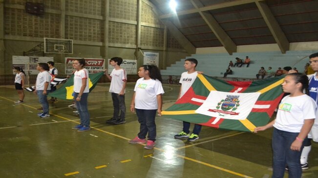 Mais de 300 estudantes participam dos Jogos da Independência