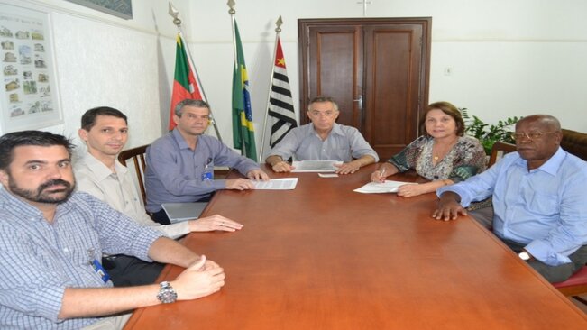 Maria Edna renegocia dívida da década de 80 e economiza 85% aos cofres públicos