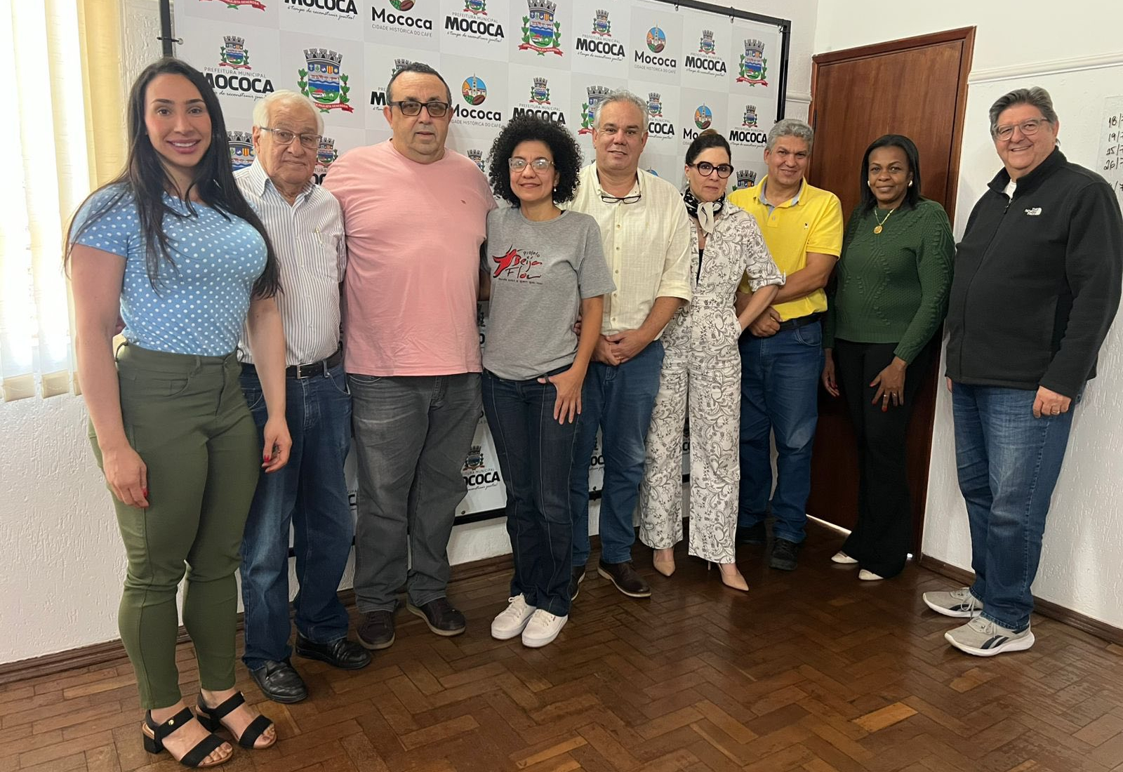 ASSINATURA DE CONVÊNIOS FORTALECE O TRABALHO SOCIAL EM MOCOCA!