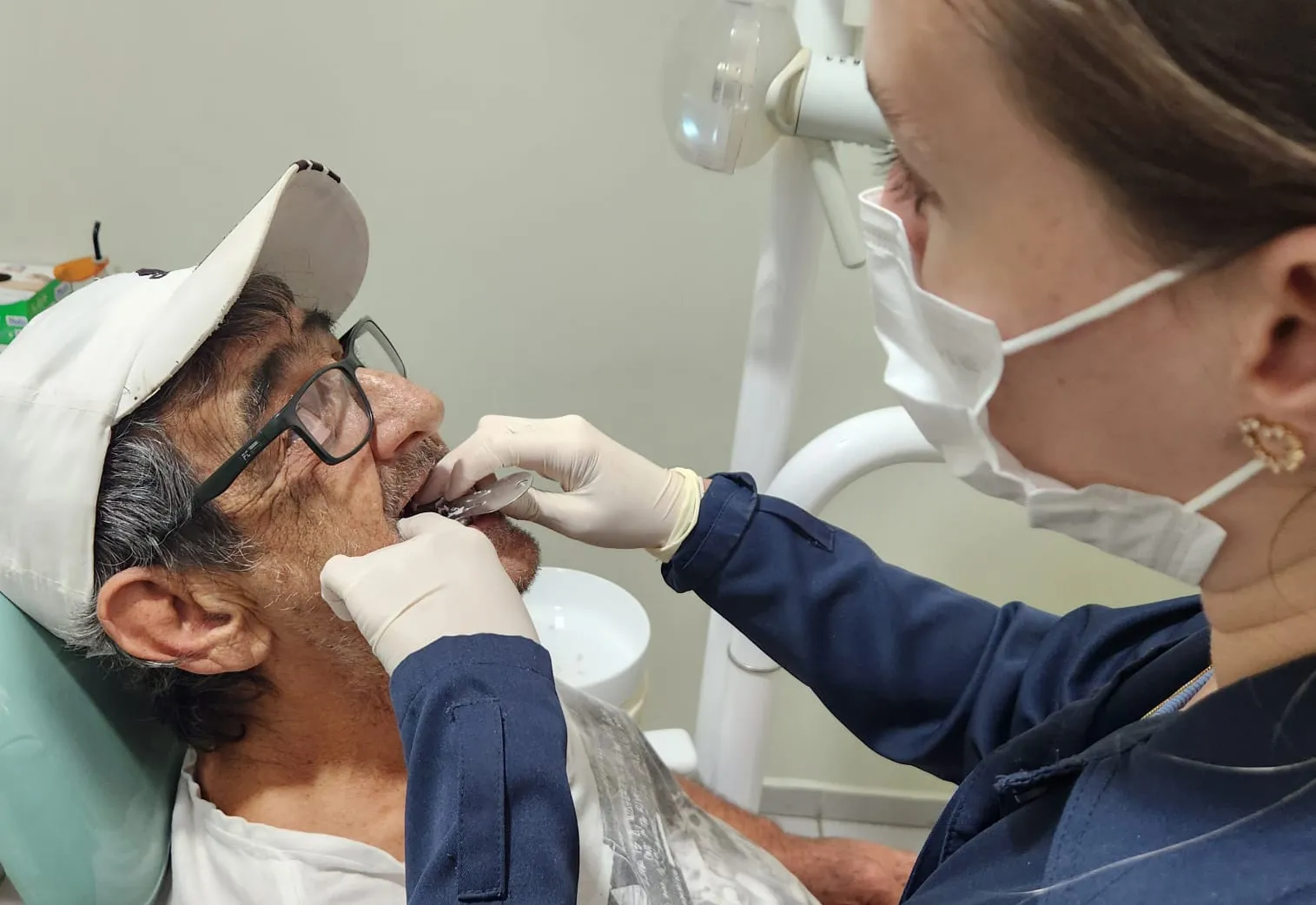 MUTIRÃO DE PRÓTESES DENTÁRIAS EM MOCOCA