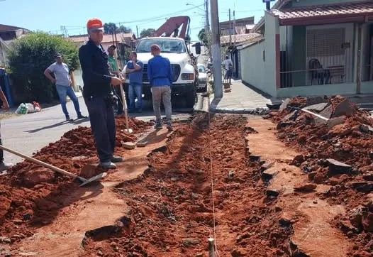 PREFEITURA DE MOCOCA AVANÇA COM OBRAS DE INFRAESTRUTURA NA VILA SANTA ROSA