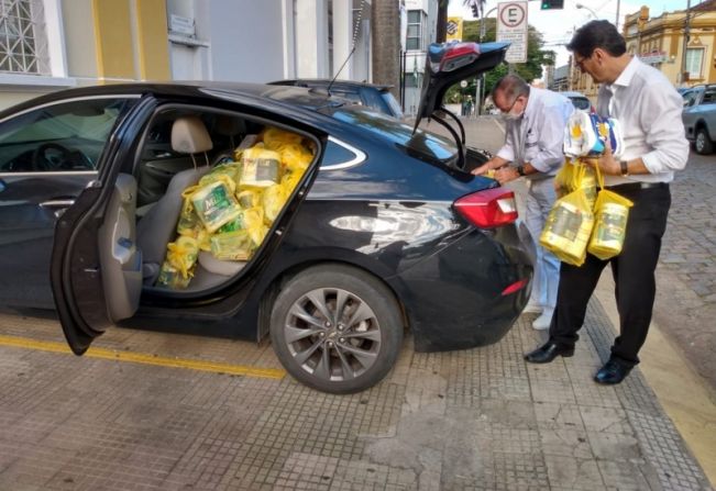 MOCOQUENSE DOA 120 KIT’S DE HIGIÊNE PESSOAL PARA O FUNDO SOCIAL DE SOLIDARIEDADE.