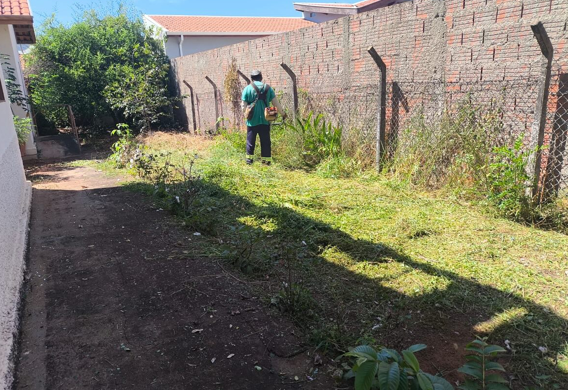 TRABALHO DA EQUIPE DE SERVIÇOS PÚBLICOS NOS ÚLTIMOS DIAS