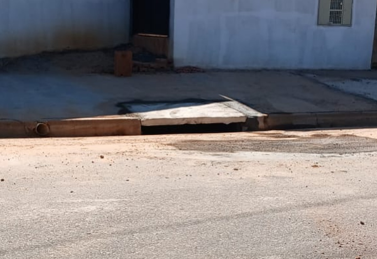  EQUIPE DA PREFEITURA A TODO VAPOR