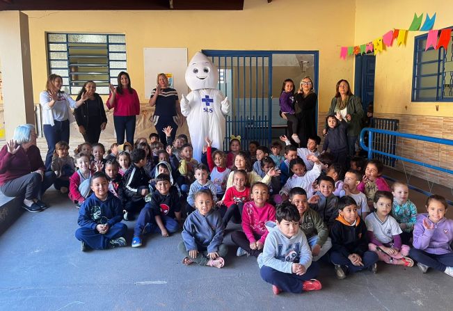 VACINAÇÃO CONTRA A POLIOMIELITE EM MOCOCA