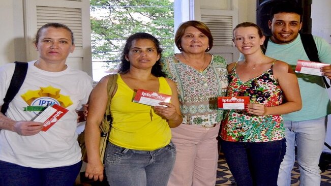 Prefeitura entrega prêmios aos munícipes que pagam o IPTU em dia