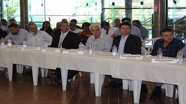 Vice-prefeito de Mococa, Felipe Naufel, participa de reunião da Região Metropolitana de Ribeirão Preto