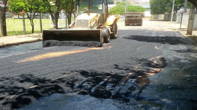 INFORMATIVO - Reparos próximo a Associação Esportiva Mocoquense é finalizado pelo Dep. de Obras