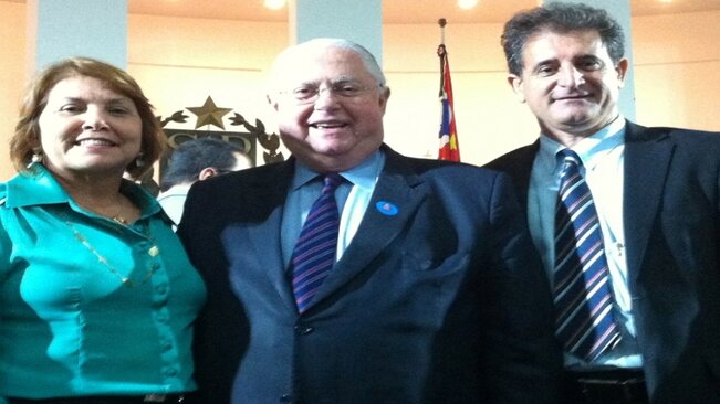 Maria Edna assina convênio de R$300mil para recapeamento da Rua Bahia, na Vila Santa Rosa