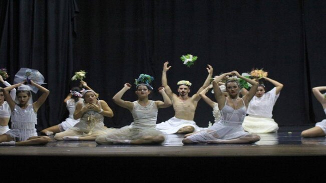 Grupo de Dança do Teatro Municipal de Mococa 