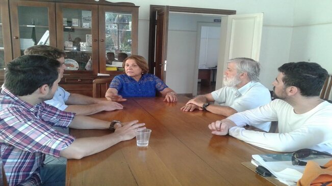 Prefeita Maria Edna recebe estudantes que foram medalhistas na Olimpíada Brasileira de Astronomia