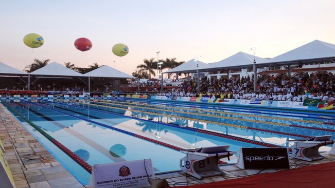 Troféu Chico Piscina reúne centenas de jovens nadadores em Mococa