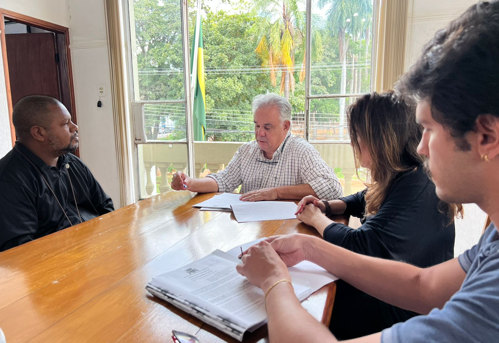 PREFEITURA DE MOCOCA REALIZA ASSINATURA DE CONVÊNIO PARA A CASA ABRIGO 