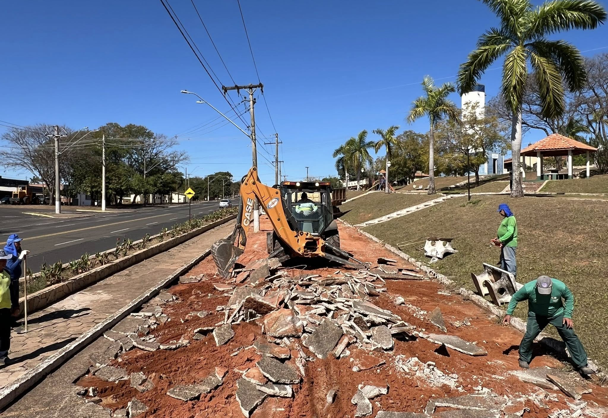 PASSEIO EM RECONSTRUÇÃO