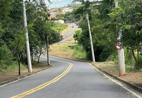 TRABALHO DA EQUIPE DE SERVIÇOS PÚBLICOS NOS ÚLTIMOS DIAS
