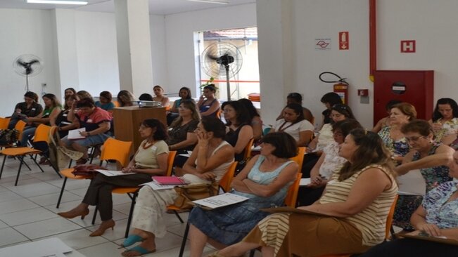 Bibliotecárias de Mococa participam de capacitação na Casa da Cultura “Rogério Cardoso”