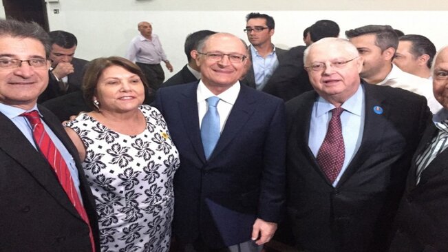 Maria Edna assina convênio de R$1milhão para recapeamento asfáltico