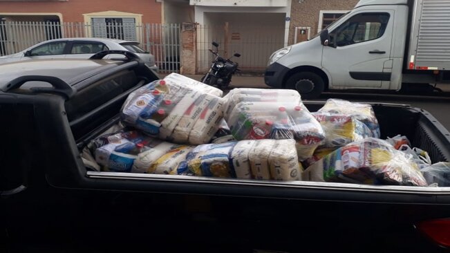 Estes alimentos serão entregues às famílias que estão em estado de vulnerabilidade devido à crise econômica causada pela pandemia do Coronavírus.

O Fundo Social agradece e pede a colaboração da população para ajudar as famílias que estão passando neces