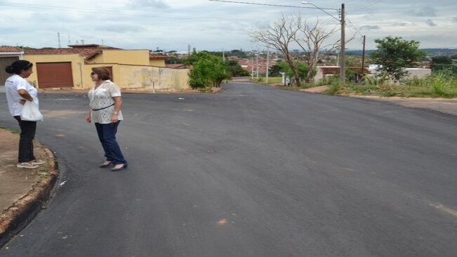 Rua do “Francisco Garófalo” recebe pavimentação