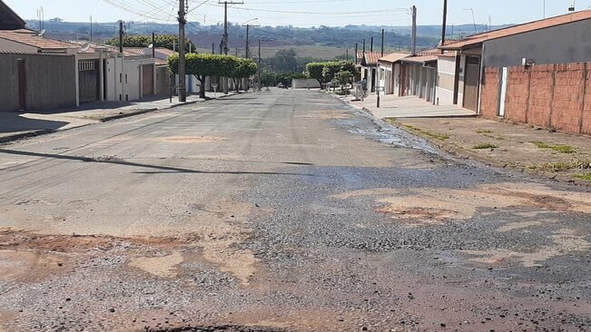 Prefeitura inicia regularização asfáltica no Jardim São José
