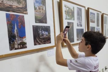 PREFEITURA PROMOVE EXPOSIÇÃO DE FOTOGRAFIAS NA CASA DE CULTURA
