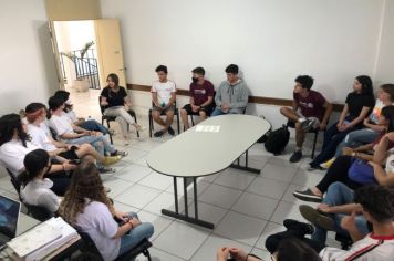 DEPARTAMENTO DE EDUCAÇÃO RECEBE GRÊMIOS ESTUDANTIS DE MOCOCA 