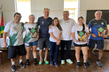 ENTREGA DOS VENCEDORES GERAIS DOS JOGOS REGIONAIS DA CIDADE 