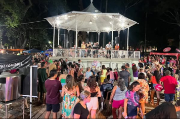 CARNAVAL COM A FILARMÔNICA MOCOQUENSE NO CORETO