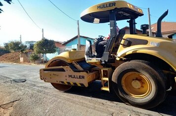 PREFEITURA MUNICIPAL DE MOCOCA DÁ INÍCIO A OPERAÇÃO TAPA BURACOS EM IGARAÍ.

A Prefeitura Municipal de Mococa por meio do Departamento de Obras, Setor de Pavimentação e Administração de Igaraí deram início a Operação ‘Tapa Buracos’ no distrito na manhã 
