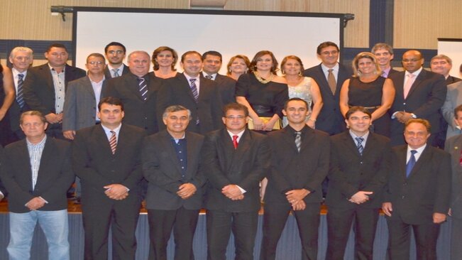 Maria Edna participa da posse da nova diretoria da Associação Comercial e Industrial de Mococa
