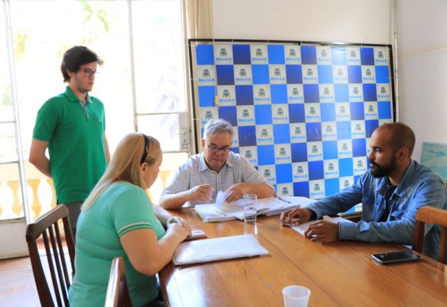 PREFEITURA MUNICIPAL DE MOCOCA ASSINA CONVÊNIO COM O ARTESANATO