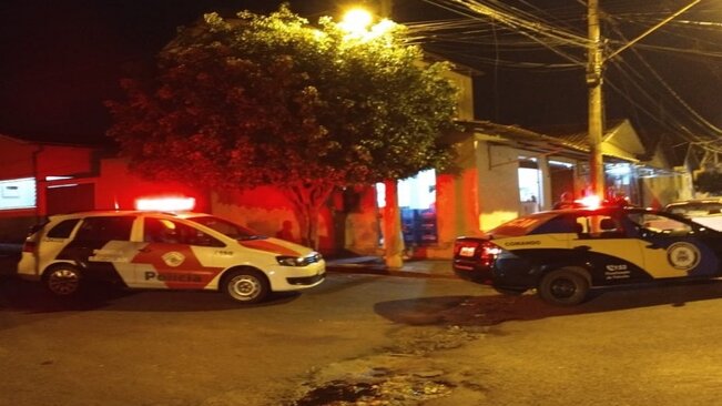 VIGILÂNCIA SANITÁRIA, GUARDA CIVIL E POLÍCIA MILIATAR FAZEM FISCALIZAÇÃO EM ESTABELECIMENTOS COMERCIAIS.