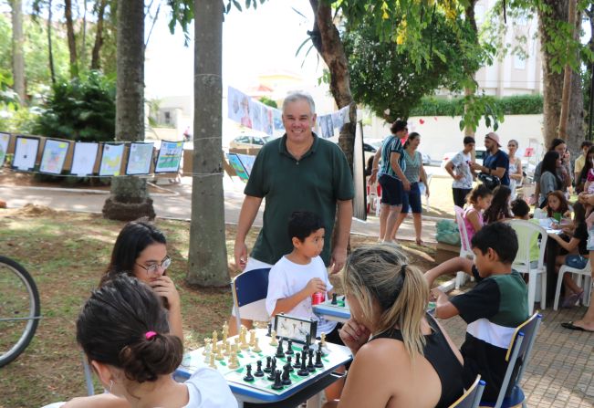 EXPOLEITURA 2.0: ESTUDANTES MOCOQUENSES ILUMINAM A CIDADE COM CULTURA E CONHECIMENTO