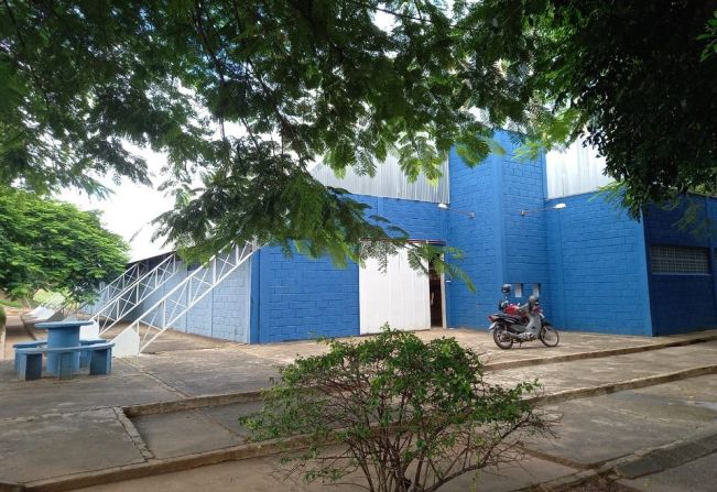 REFORMA NO POLIESPORTIVO DE IGARAÍ