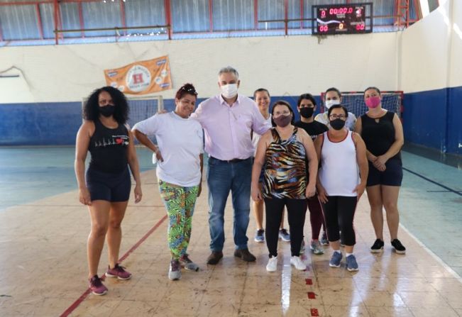 PREFEITURA ATRAVÉS DO DERLA OFERECE AULAS DE GINÁSTICA GRATUITAS PARA MULHERES