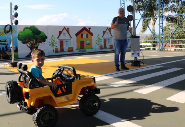 MINI ESCOLA DE TRÂNSITO