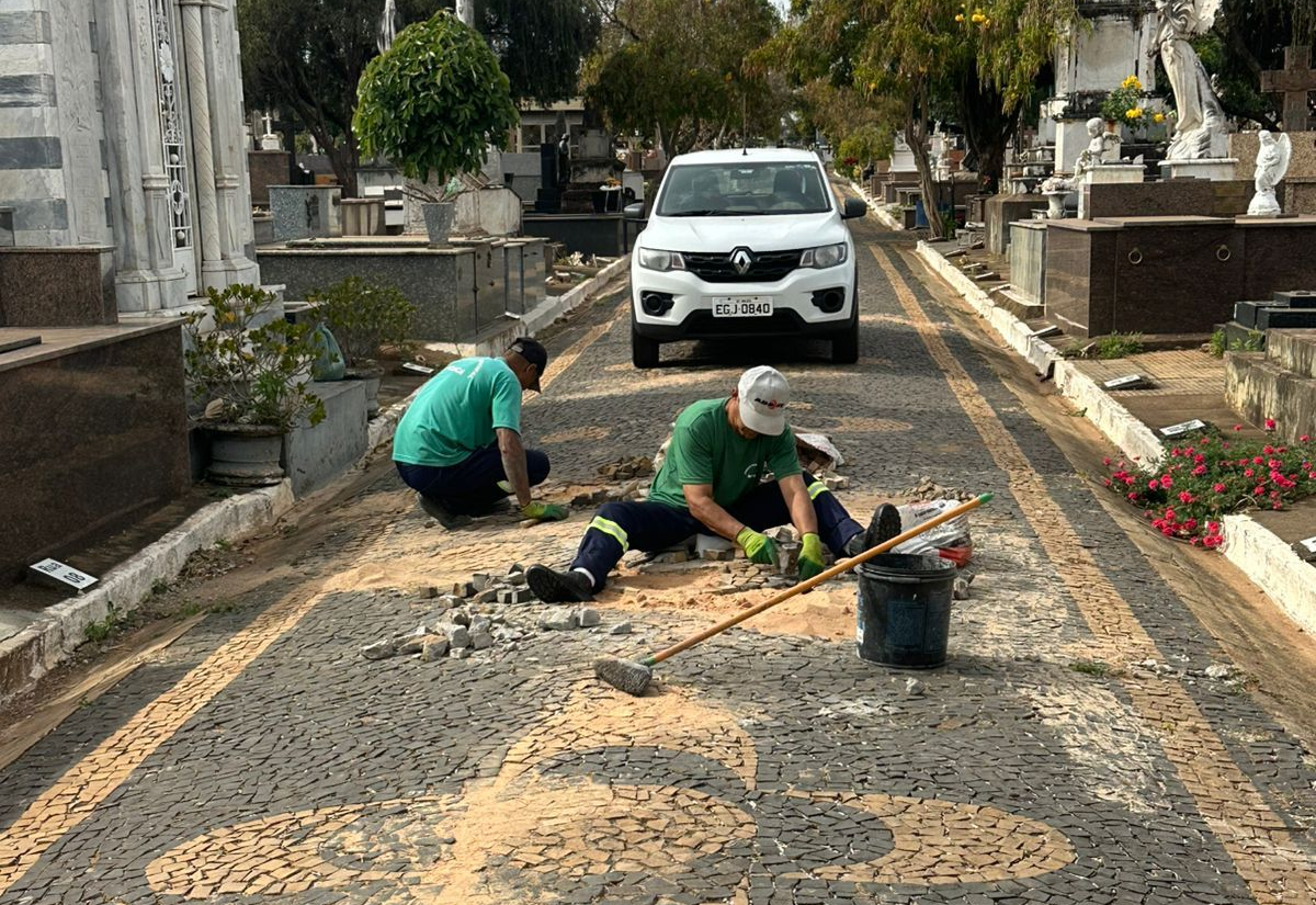 EM OBRA!